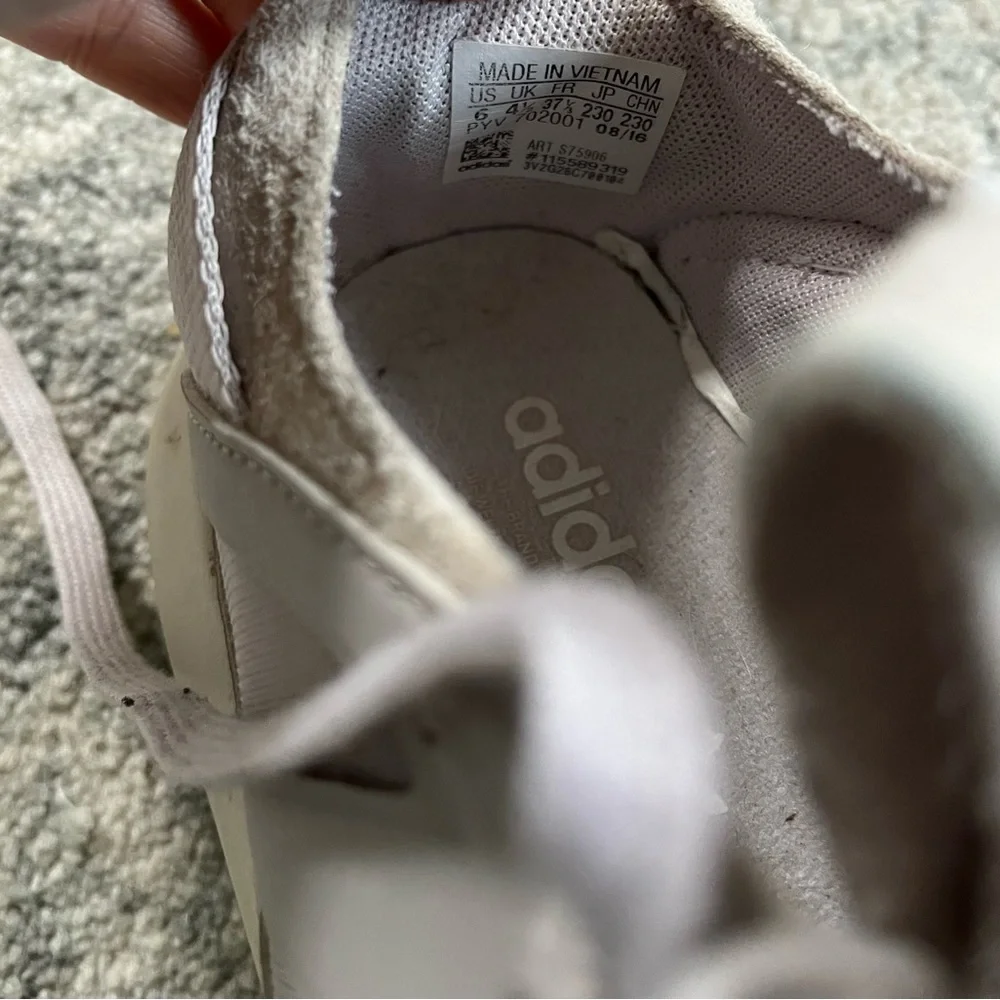 Adidas sneakers - Picture 3 of 4